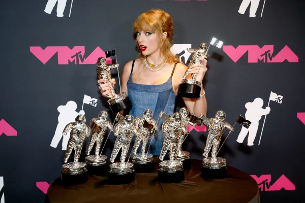 Taylor Swift seen with her nine awards after the conclusion of the Video Music Awards. (Kevin Mazur/Getty Images for MTV)
