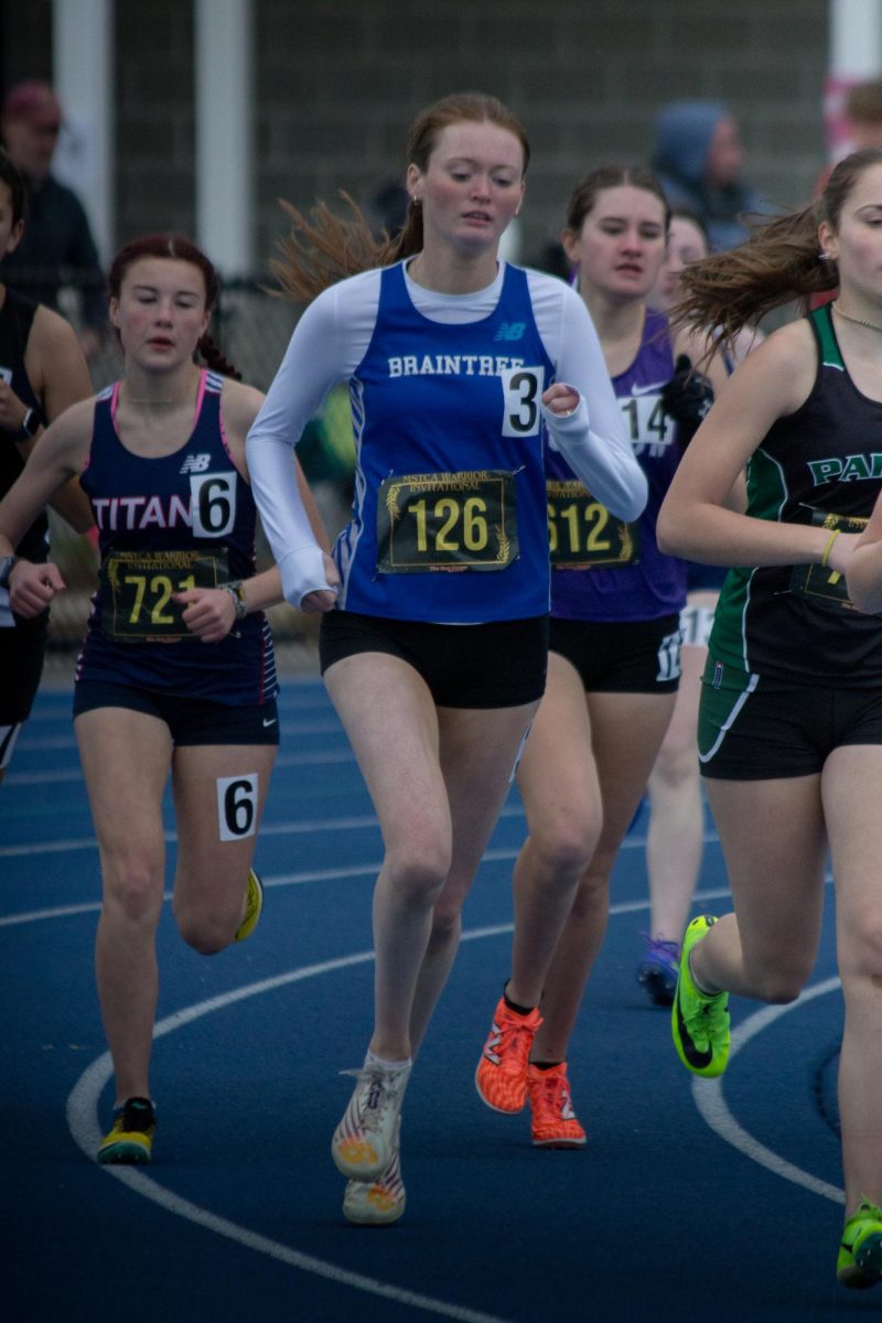 Braintree Senior Chloe McGinty fighting for first place during their 800m.