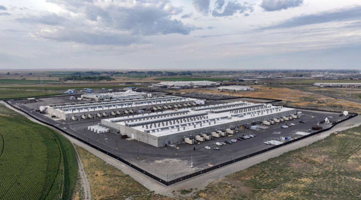 An Amazon data center located in Oregon (courtesy of The Hill)
